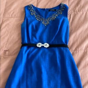 Ellen Tracey gorgeous blue v neck